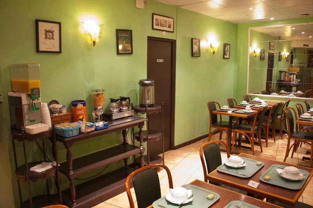 Otel Cambrai 2*