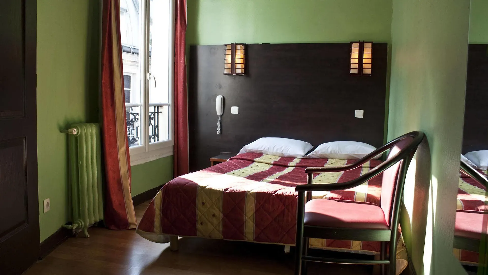 Cambrai Hotel