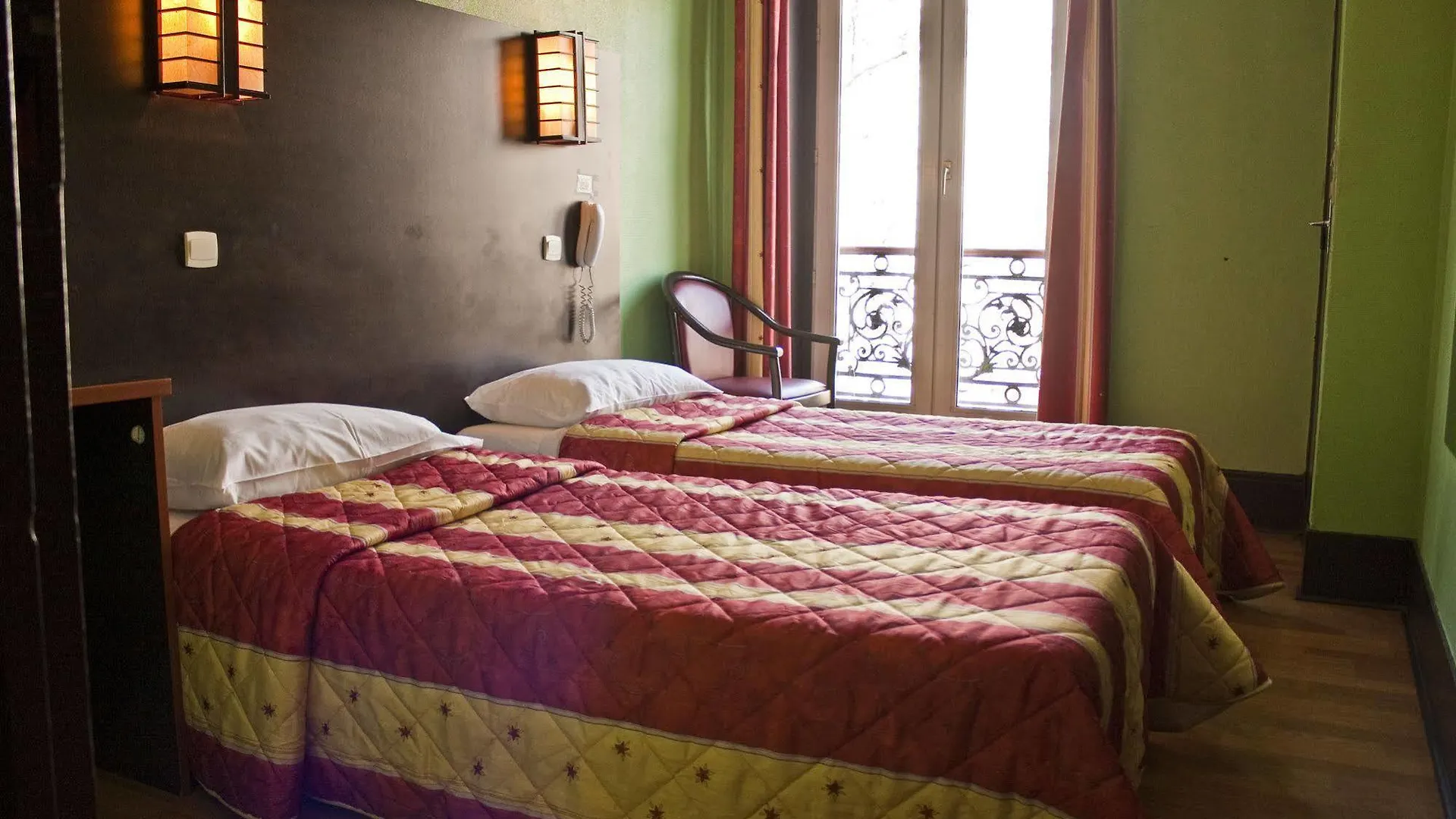 Hotel Cambrai 2*